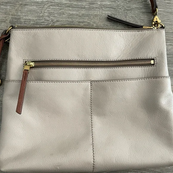 Fossil Fiona Large Crossbody - Picture 2 of 6